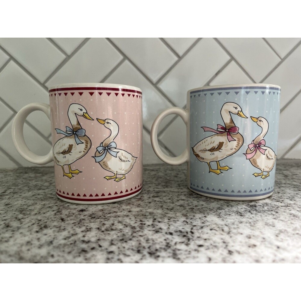 Goose Vintage Made in Japan Mugs Set of 2 Pink Blue Bow Cottagecore Ceramic Cups